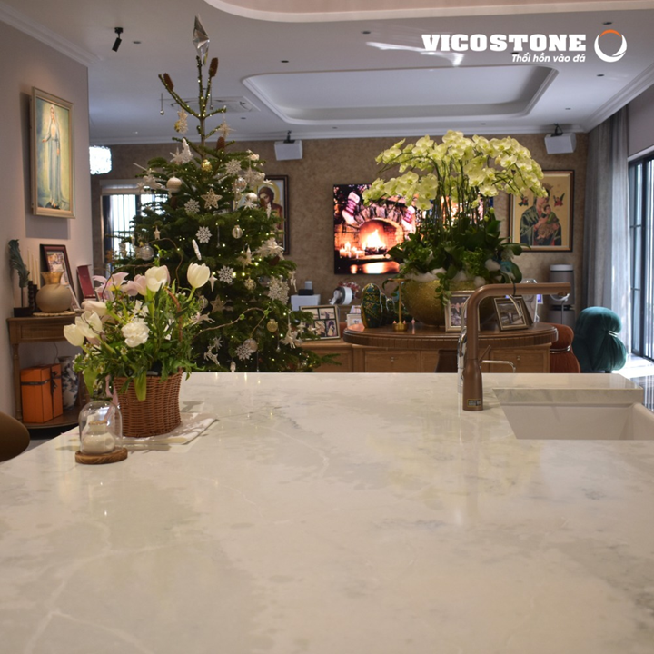 Mặt bếp ốp đá VICOSTONE Esmeralda BQ6882