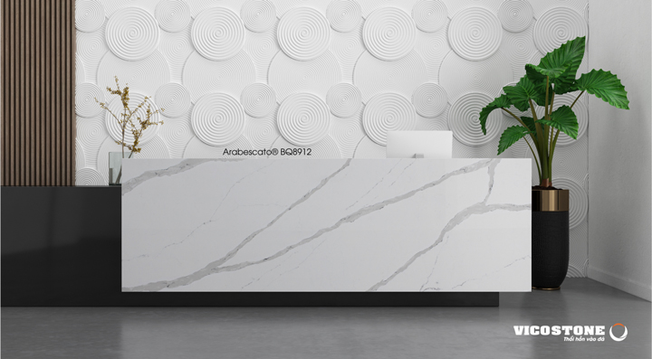 đá vicostone Arabescato BQ8912 quầy lễ tân